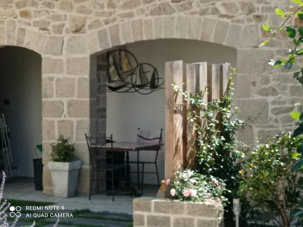 Terrasse privative bord rivière Bretagne